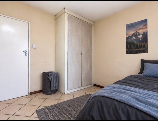 2 BEDROOM APARTMENT FOR SALE IN NOORDWYK